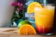 Tequila Sunrise: Historia, Receta y Tips Para Prepararlo Perfecto Cóctel Tequila Sunrise en vaso con efecto de amanecer