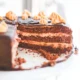 Pastel de chocolate casero rebanado