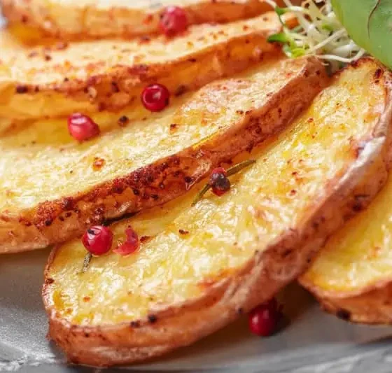 Papas russet rostizadas con chile piquín doradas al horno