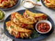 Plato con tacos de pollo rostizado