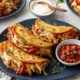 Plato con tacos de pollo rostizado