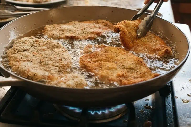 Milanesas de Res Empanizadas: un clásico que siempre funciona Milanesas de res empanizadas